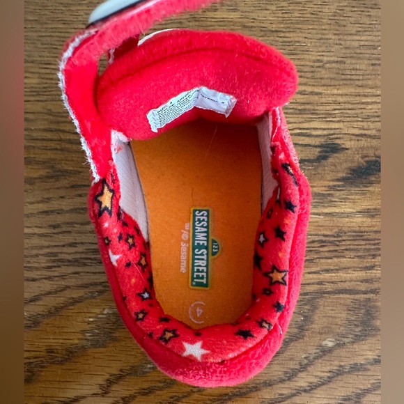 Sesame Street ELMO sneakers - Picture 4 of 4
